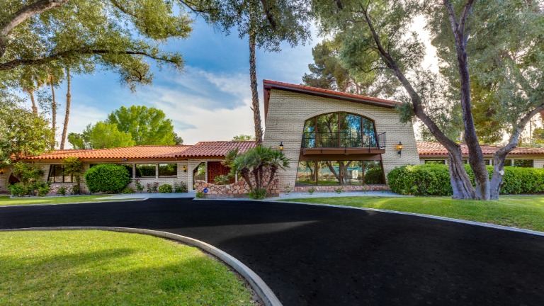 Historic District  Zar Zanganeh Luxe Estates & Lifestyles